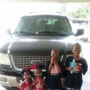 Meet your Posher, Porschia